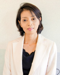 算数担当講師・パフォーマー　上野 真弓（うえの まゆみ）